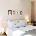 Apartment Florida By Quokka 360 - Between The And The