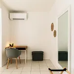 Apartment Florida By Quokka 360 - Between The And The