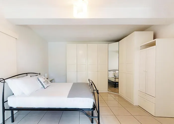 Florida By Quokka 360 - Between The And The *