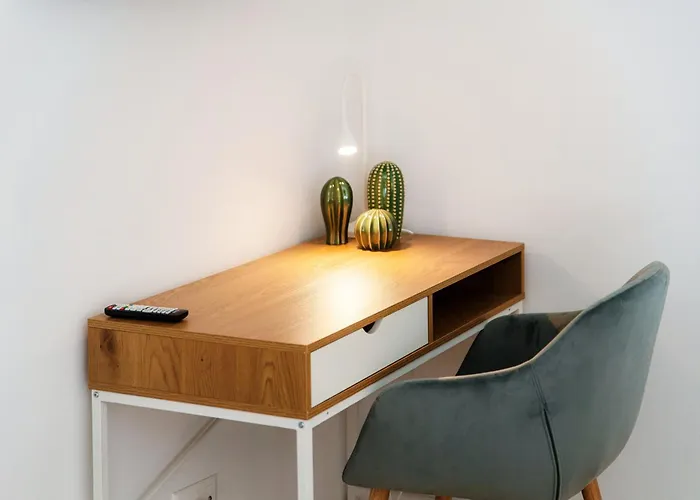 Florida By Quokka 360 - Between The And The * Аскона