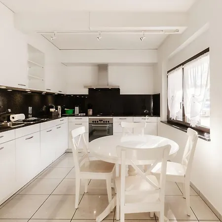 Florida By Quokka 360 - Between The And The アパート