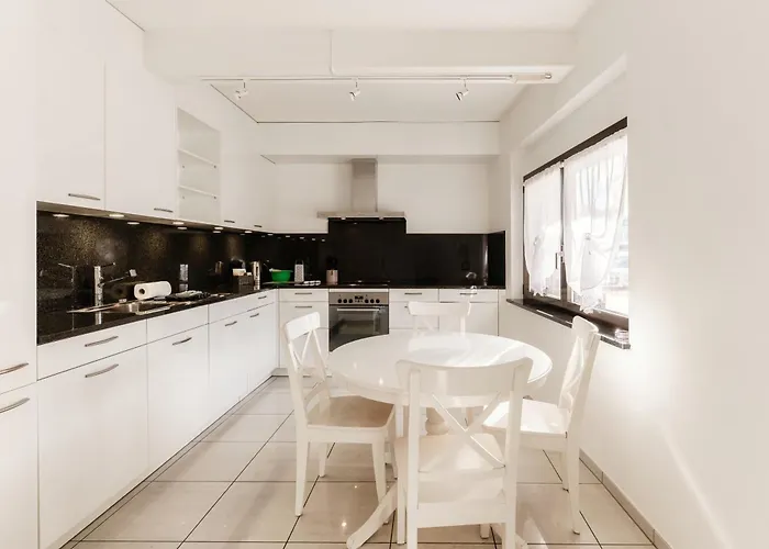 Florida By Quokka 360 - Between The And The アパート