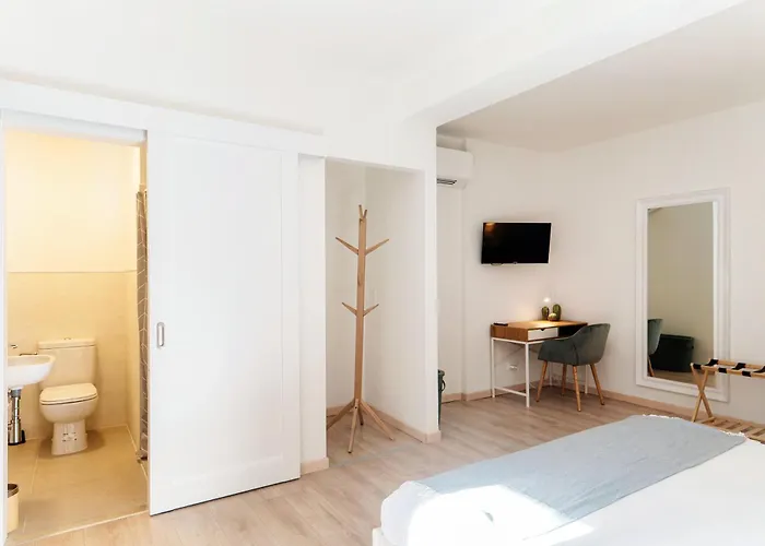 Florida By Quokka 360 - Between The And The *