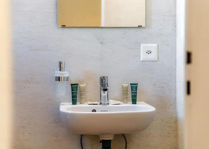 Florida By Quokka 360 - Between The And The *